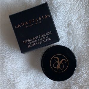 Anastasia Dipbrow Pomade
